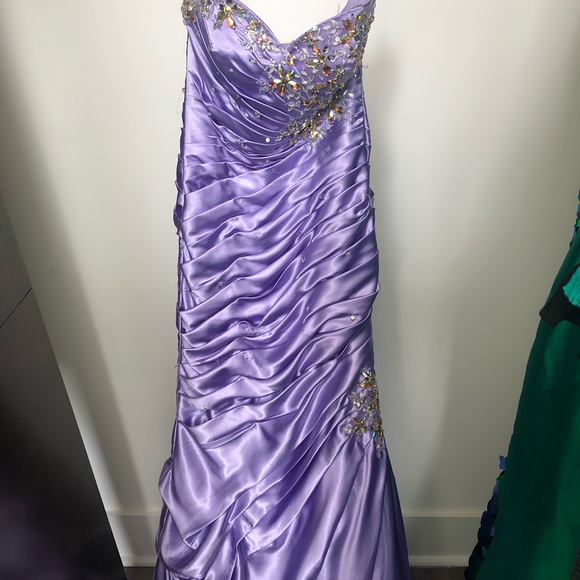 Formal dress purple size 0/2 - Picture 2 of 5